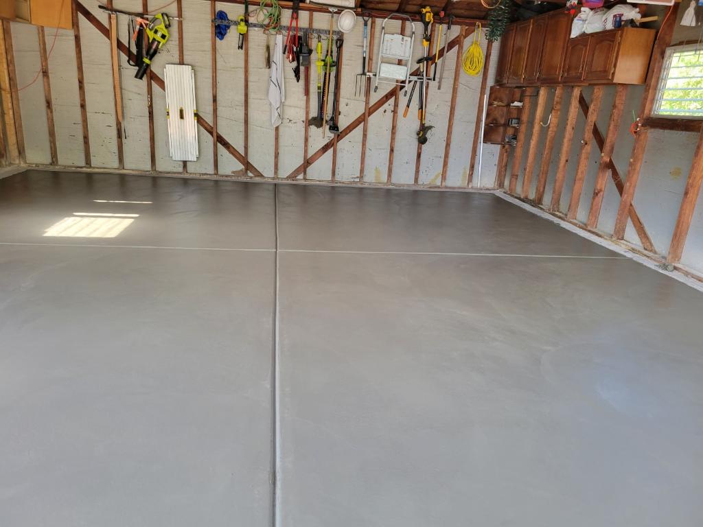 Finished garage concrete floor